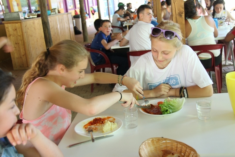 Village Camps International Summer Camp Ard&egrave;che, France 2019-07-26 https://www.villagecamps.com/journals_admin/images/910-22-07-02-2013 (800x533) (2).jpg
